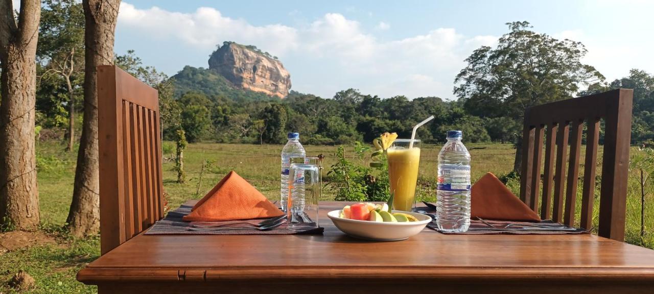 Sigiri Close-Up View Guest Sigiriya Esterno foto